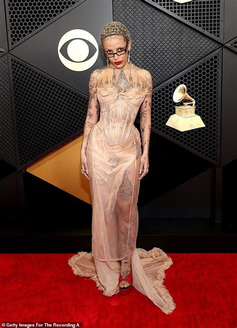 doja cat nip slip|Doja Cat suffers a nip slip at Grammys 2024